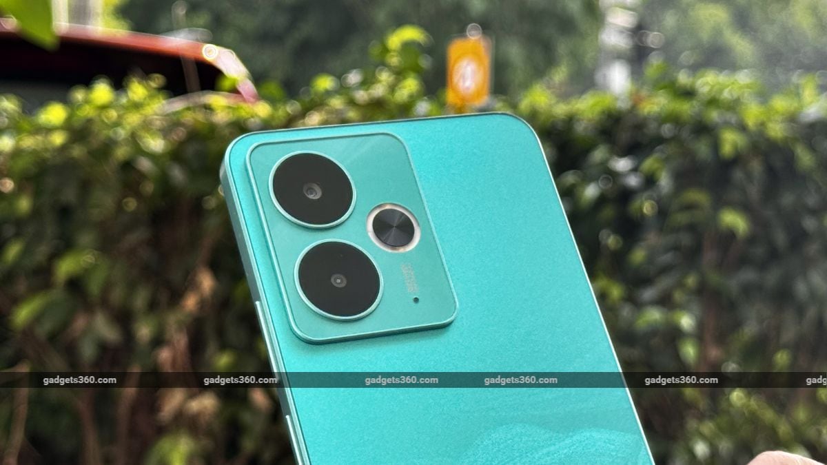 realme 14t 5g camera gadgets360 Realme 14T 5G